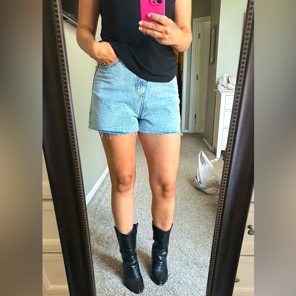 Inside denim jean shorts